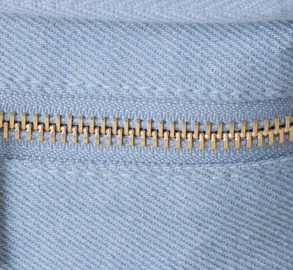 予約販売【新作】BISOU×L'EAU マルチポーチ / デニム / L mini（ネイビー・ライトブルー） - yUKI TAKESHIMA