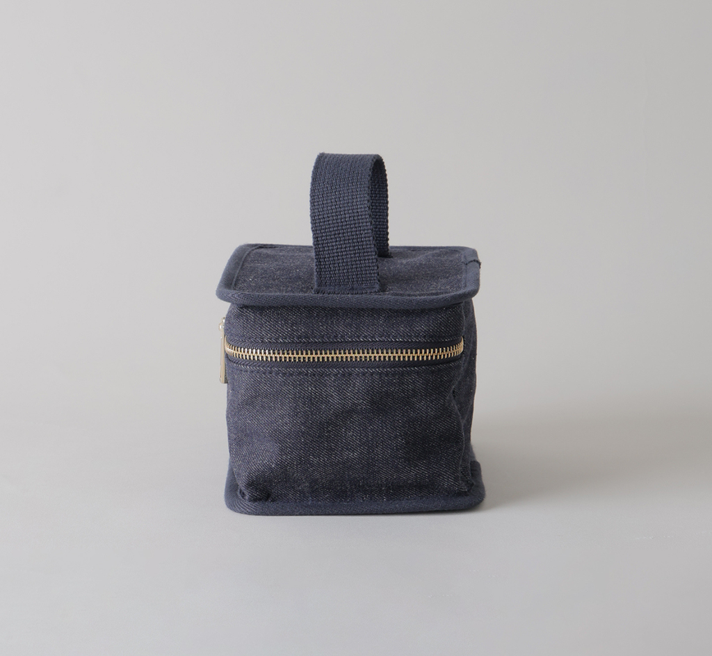 予約販売【新作】BISOU×L'EAU マルチポーチ / デニム / L mini（ネイビー・ライトブルー） - yUKI TAKESHIMA