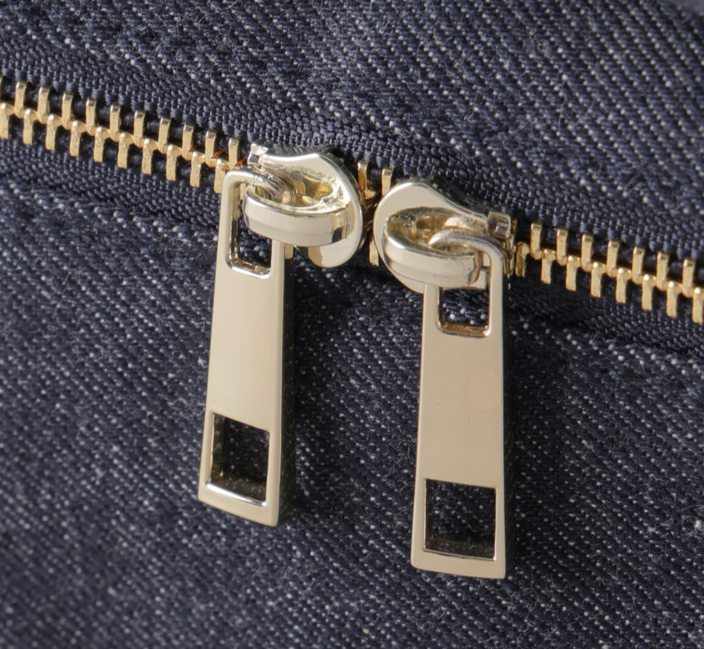 予約販売【新作】BISOU×L'EAU マルチポーチ / デニム / L mini（ネイビー・ライトブルー） - yUKI TAKESHIMA